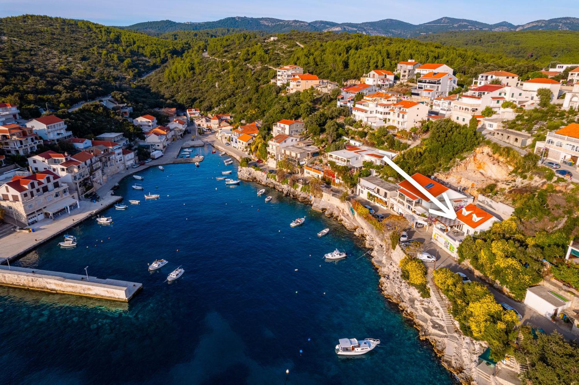 Nerica Apartment Zavalatica Bagian luar foto